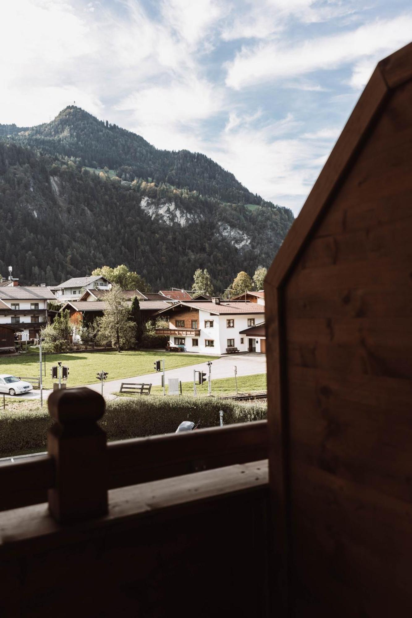 Lebe'Schlitters - Das Ferienapartmenthaus Im Zillertal エクステリア 写真