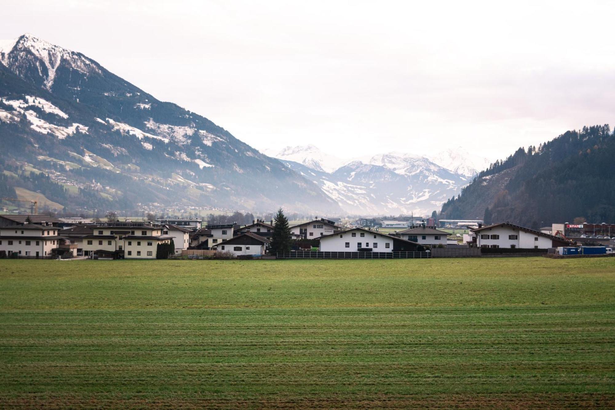 Lebe'Schlitters - Das Ferienapartmenthaus Im Zillertal エクステリア 写真